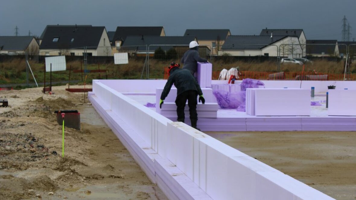 Frankreichs erste Sporthalle mit Passivhaus-Zertifizierung: Eine Gemeinde zeigt, wie energieeffizientes Bauen gelingt