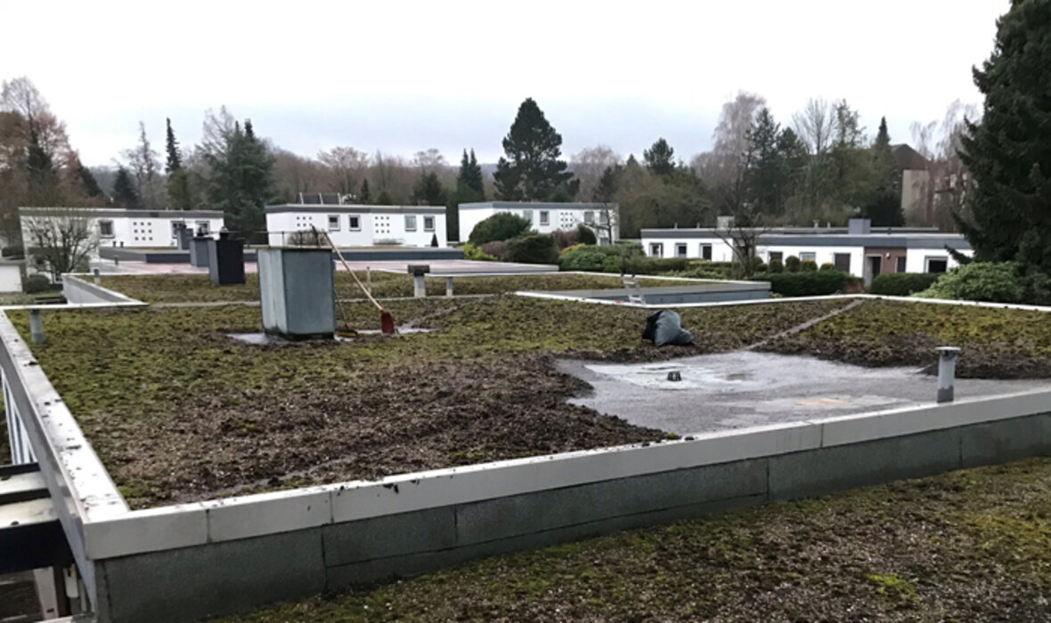 Rénovation concluante et rapide d’un toit plat avec une isolation inversée de toiture-terrasse pérenne